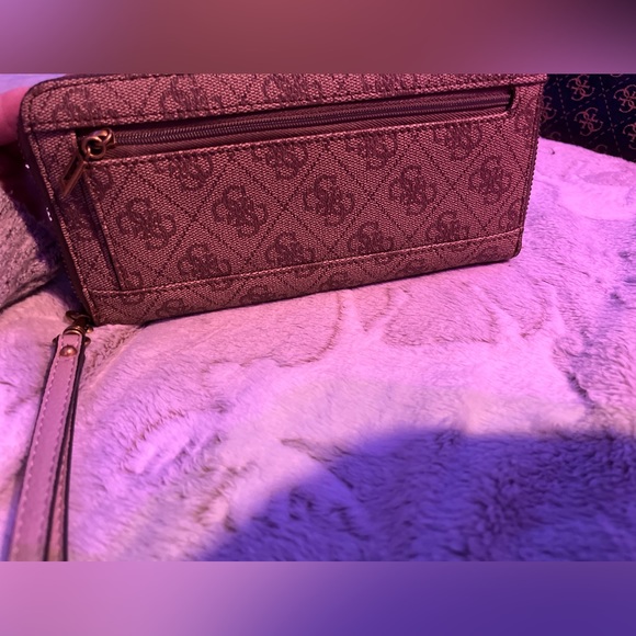 3 guess wallets - Picture 4 of 9